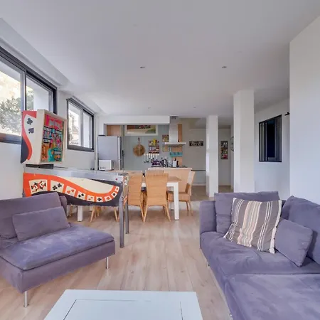 Superb Loft Guest house