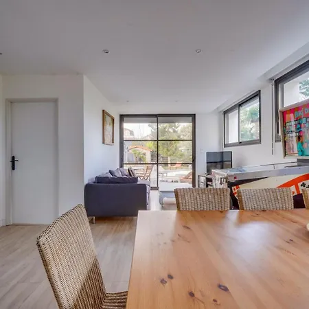 بيت ضيافة Superb Loft بوردو